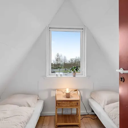 Family With Sea View In Ferienhaus Gedser