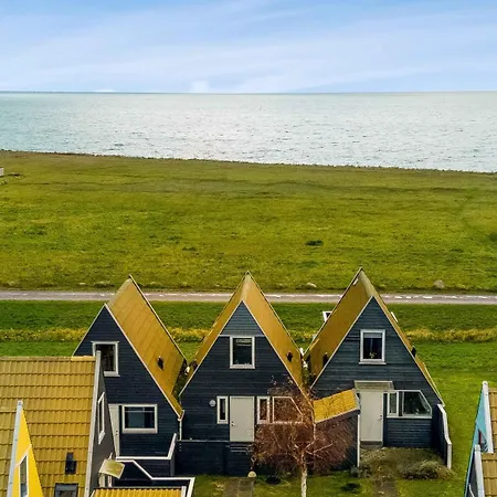 Cozy With Sea View *