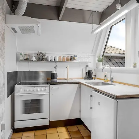 Cozy With Sea View