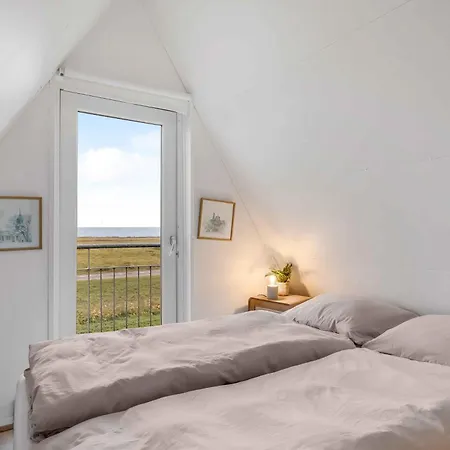 Cozy With Sea View בית נופש *