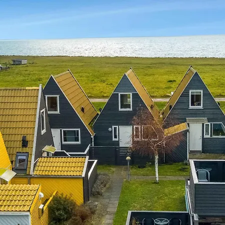 Cozy With Sea View Gedser