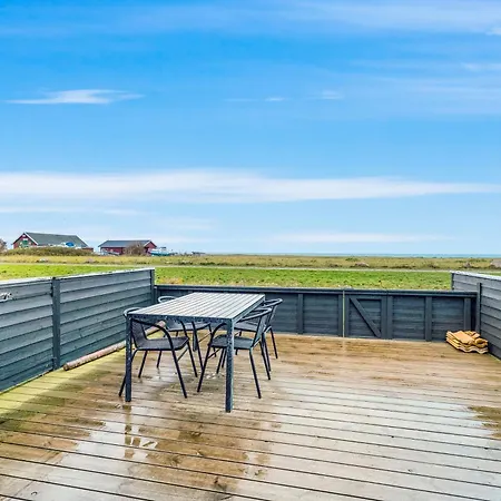 Family With Sea View In * Gedser