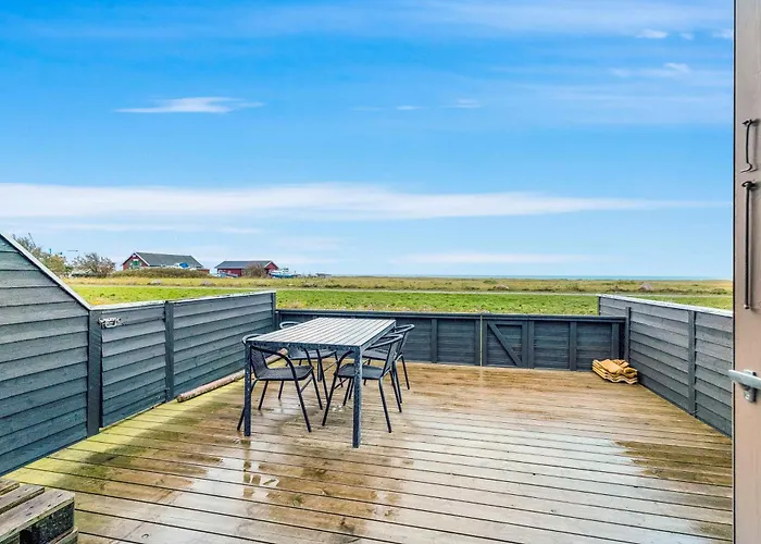 Family With Sea View In Ferienhaus